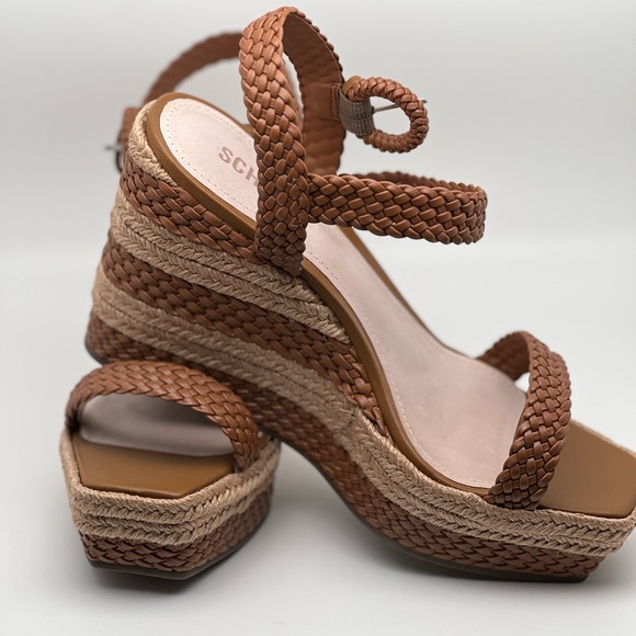 NWOT, Schultz Nani Two-Tone Wedge Sz 9 - Picture 1 of 8